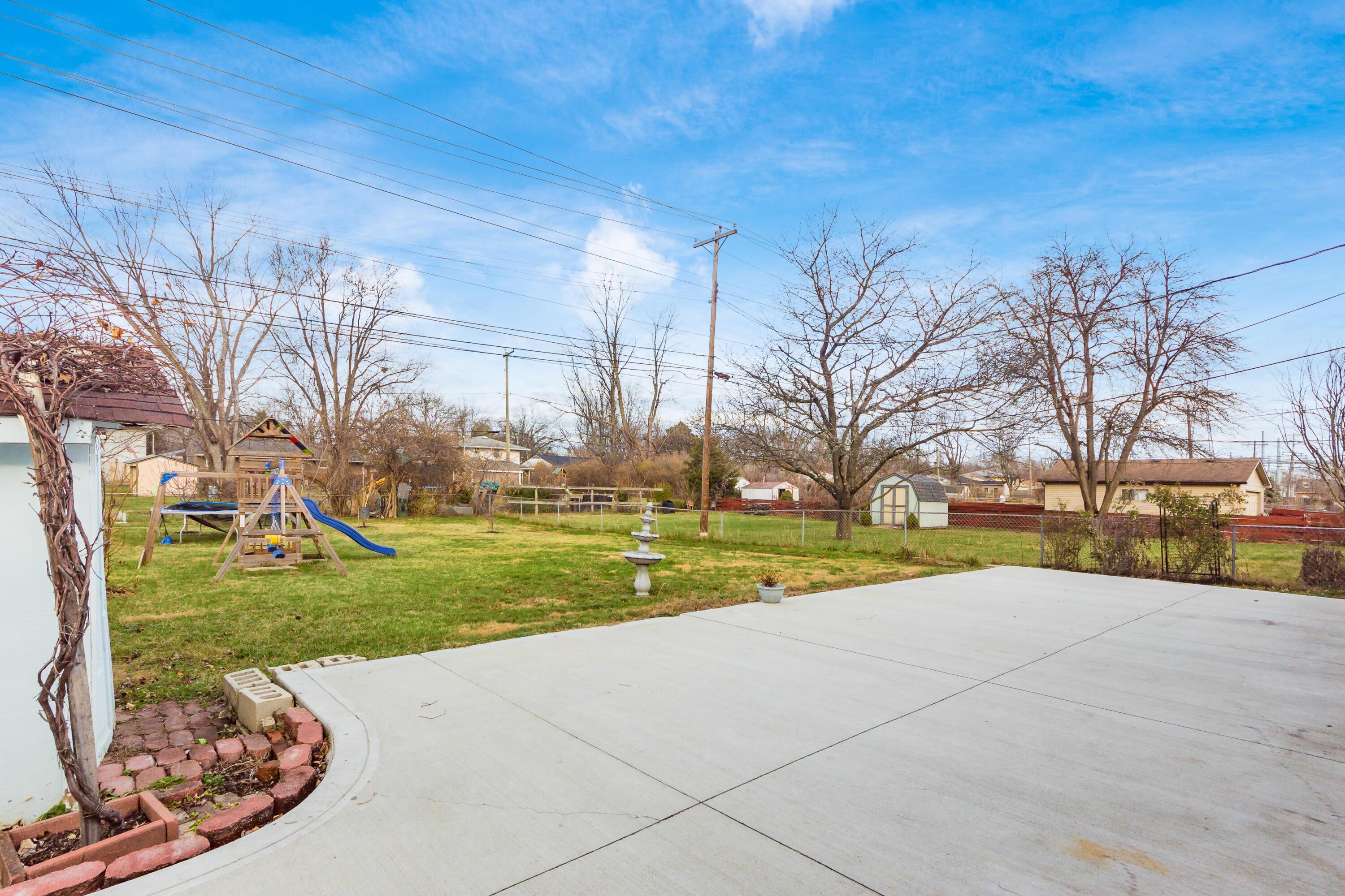 1466 Fullen Road Columbus, OH 43229 - Photo 32 of 35 M_1466_Fullen066
