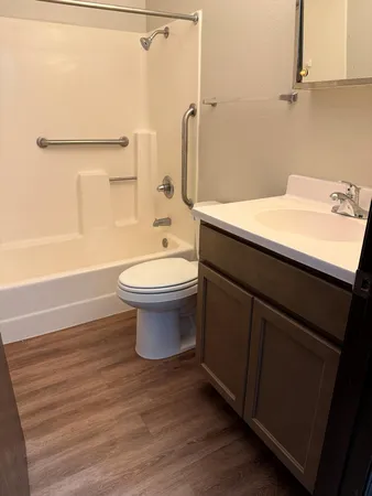 $791 | 1418 Black Oak Avenue, Unit 105, Montevideo, MN 56265