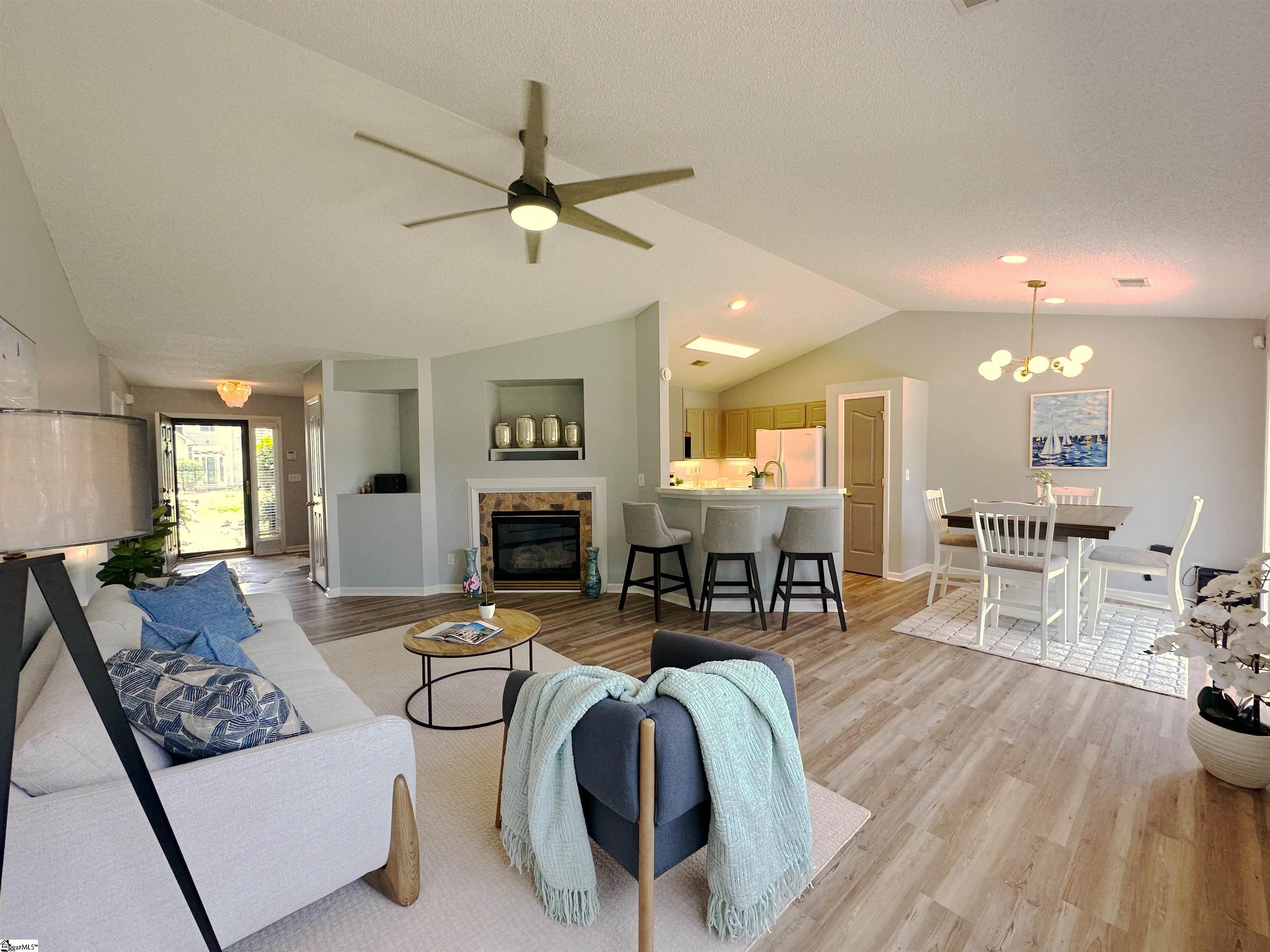 10 Crestbrook Drive Greenville, SC 29607 - Photo 4 of 18