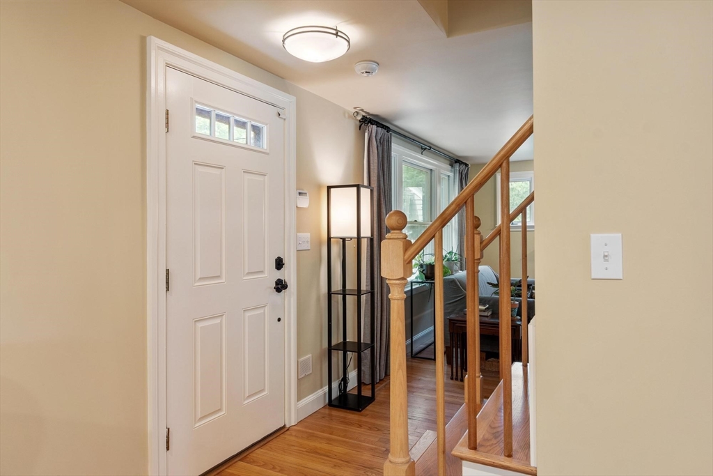 2 Doris Road Bedford, MA 01730 - Photo 4 of 33