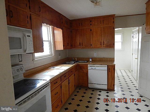 4401 Allies Road Morningside, MD 20746 - Photo 22 of 25 Kitchen