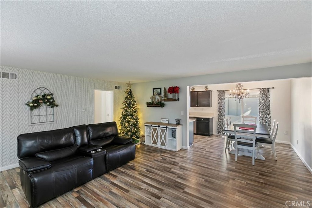 4315 Shelby Drive Riverside, CA 92504 - Photo 6 of 29