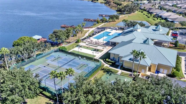 $421,900 | 4016 Carteret Drive, Winter Haven, FL 33884