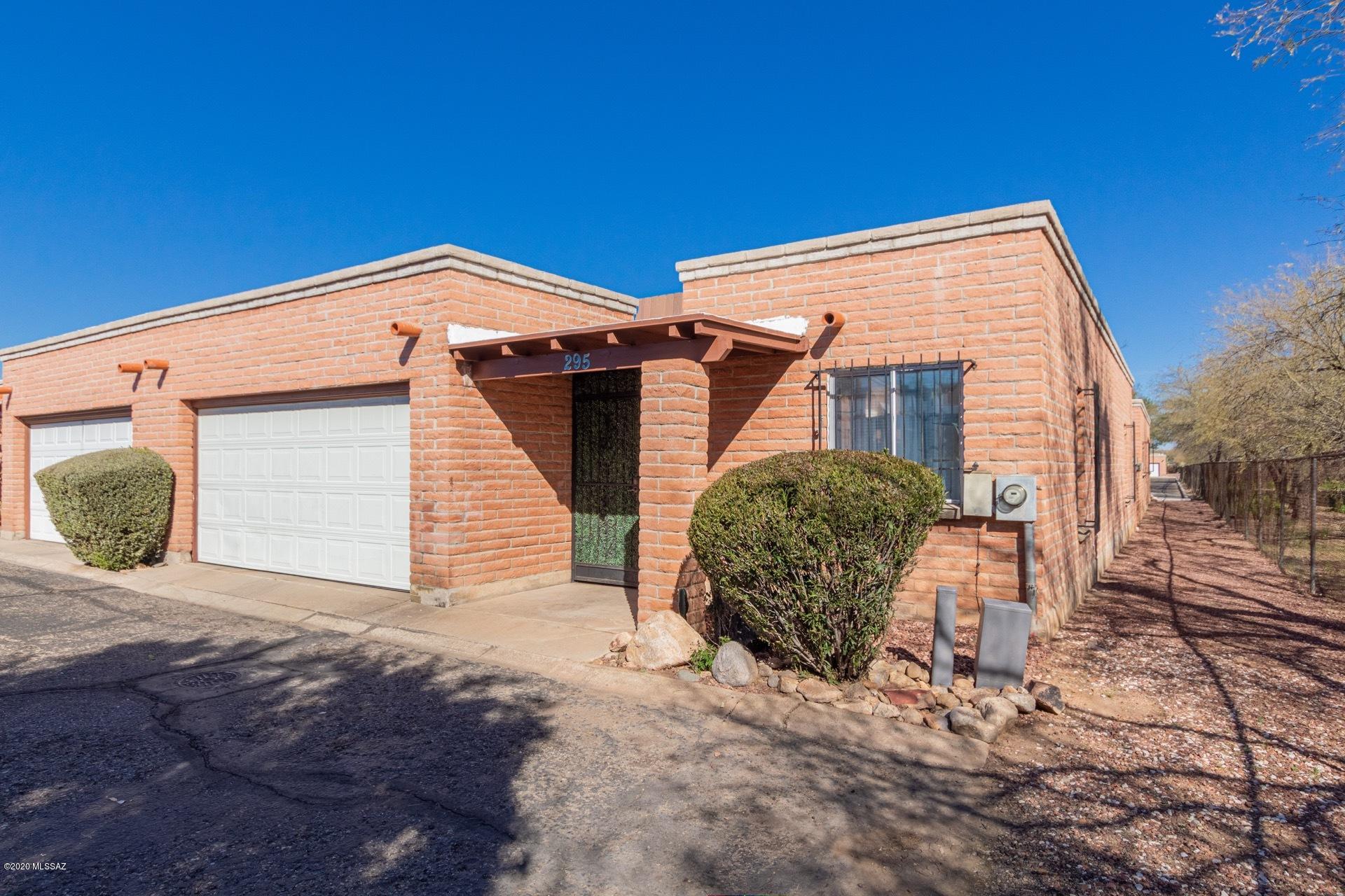 295 East Root Way Tucson, AZ 85705 - Photo 3 of 24