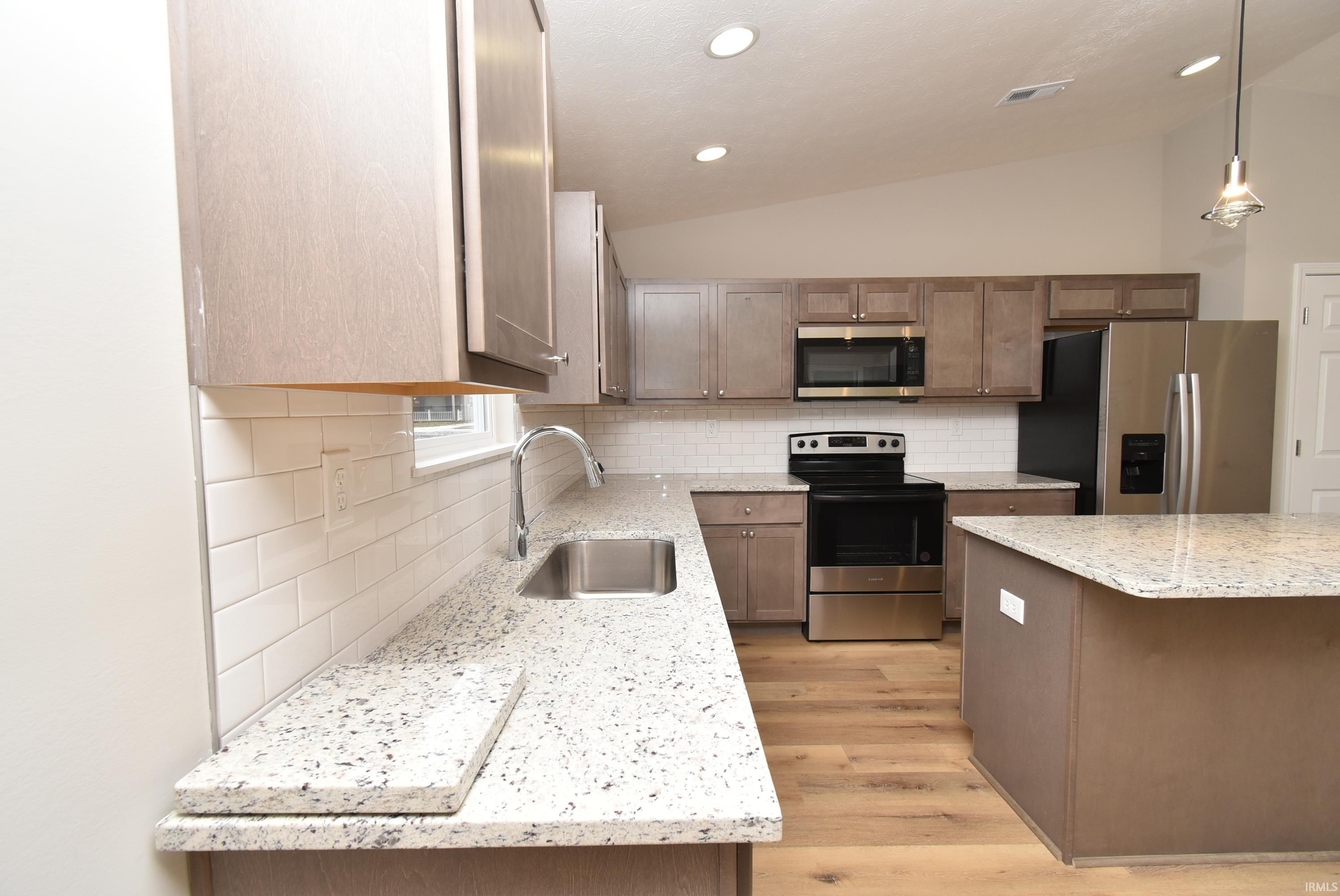 1102 East 8th Street Fowler, IN 47944 - Photo 11 of 26