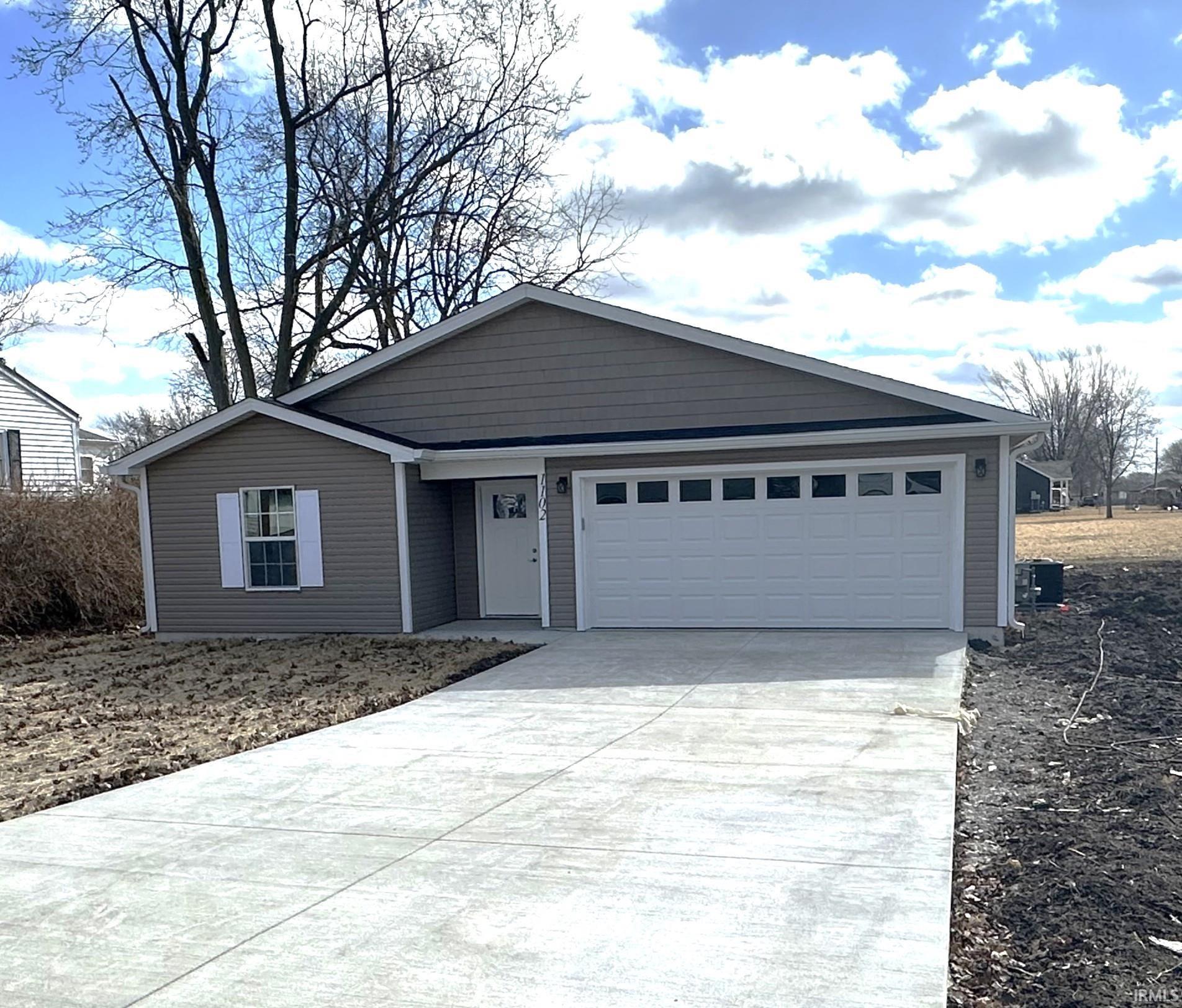 1102 East 8th Street Fowler, IN 47944 - Photo 2 of 26