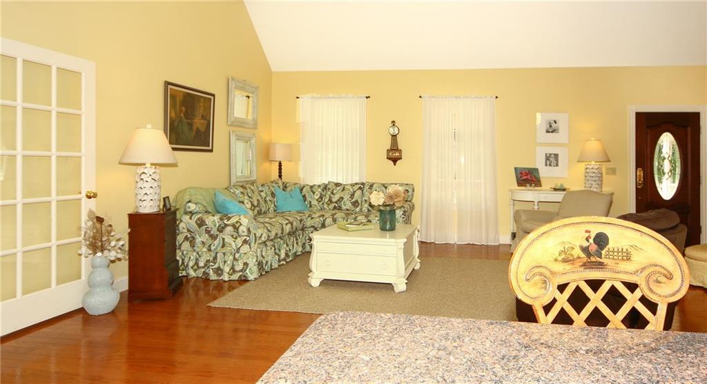 372 Main Road Phippsburg, ME 04562 - Photo 15 of 35 LR with vaulted ceiling