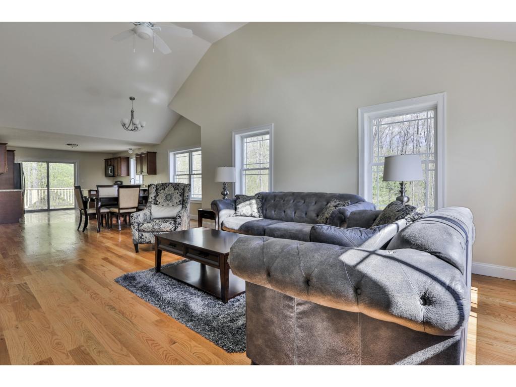 9 R Indian Hill Road, Unit 9R Derry, NH 03038 - Photo 3 of 11