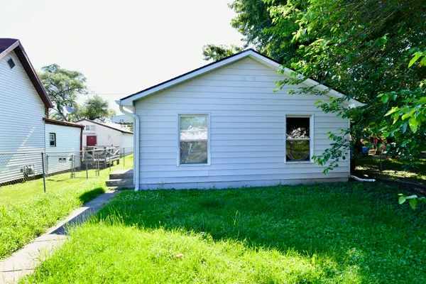$200,000 | 955 North Belmont Avenue, Indianapolis, IN 46222