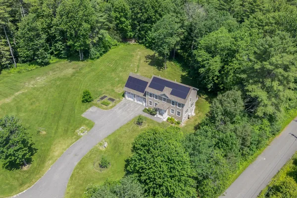 $825,000 | 21 Hunters Way, North Yarmouth, ME 04097