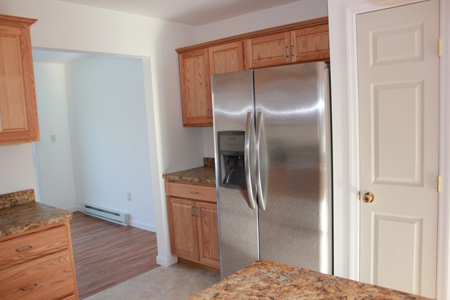 290 Robinson Road Plattsburgh, NY 12901 - Photo 5 of 18 Gallery Image 5