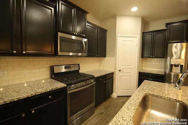 $2,595 | 7623 Paraiso Crest, Boerne, TX 78015