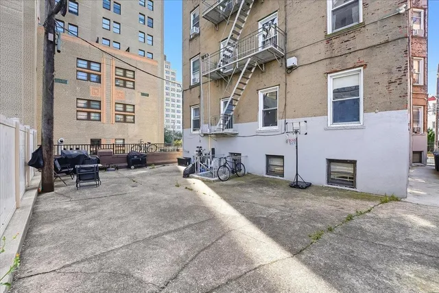 $2,500 | 134 Clifton Place, Unit 5, Jersey City, NJ 07304