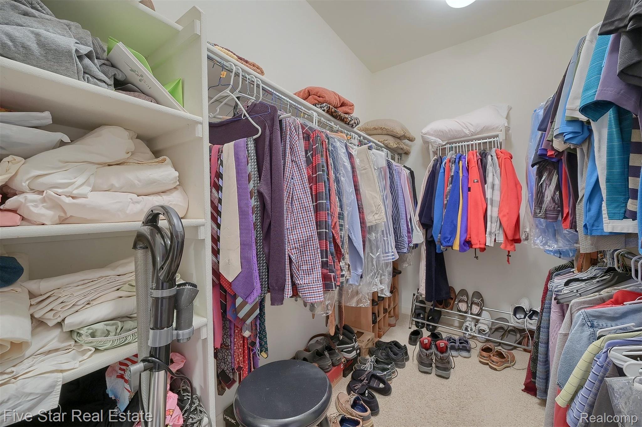 3681 Tremonte Circle Rochester, MI 48306 - Photo 20 of 43 20-Master-Bedroom-Walk-In-Closet.jpg
