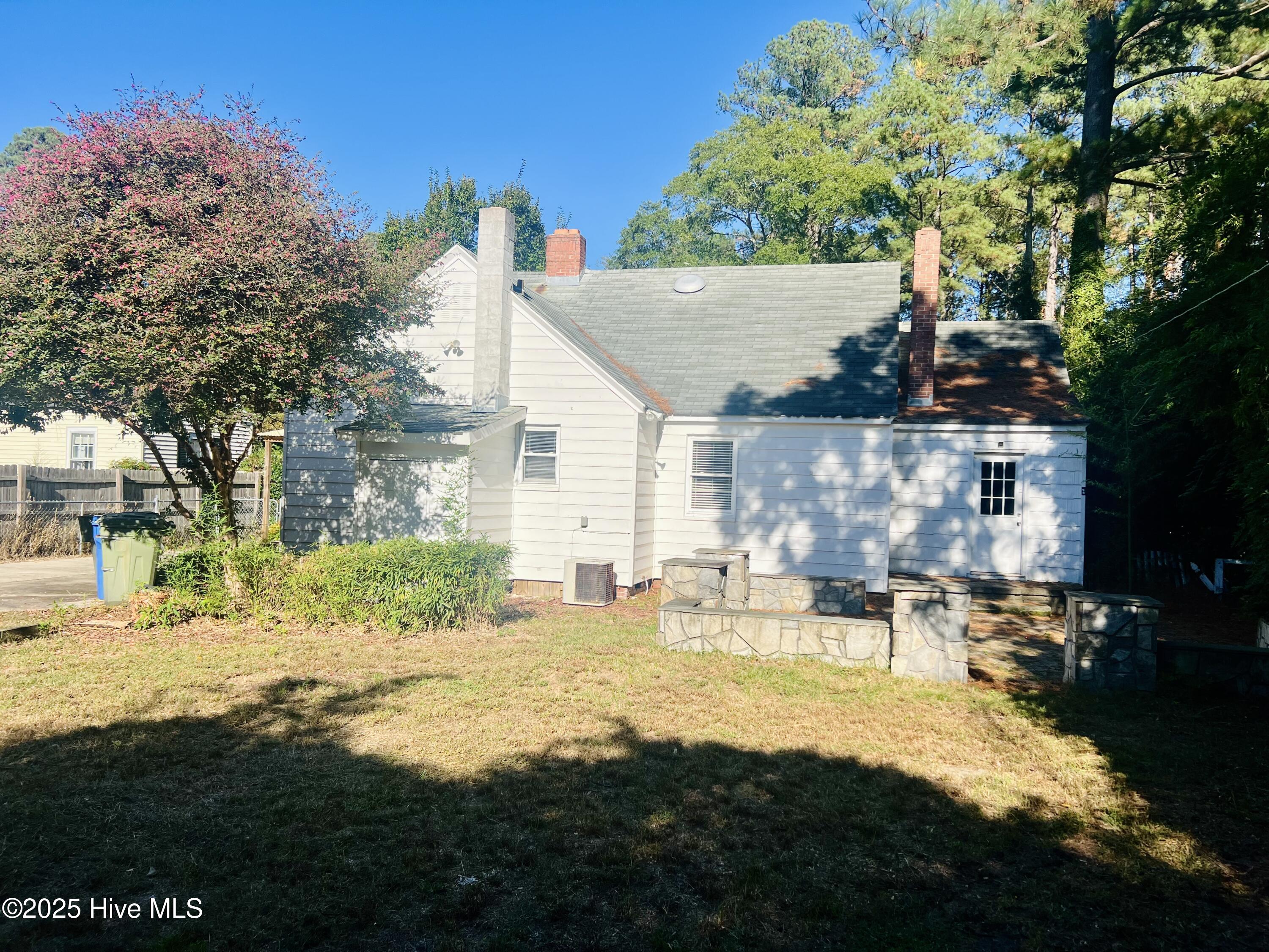 1137 Anderson Street Northwest Wilson, NC 27893 - Photo 9 of 10 IMG_4566