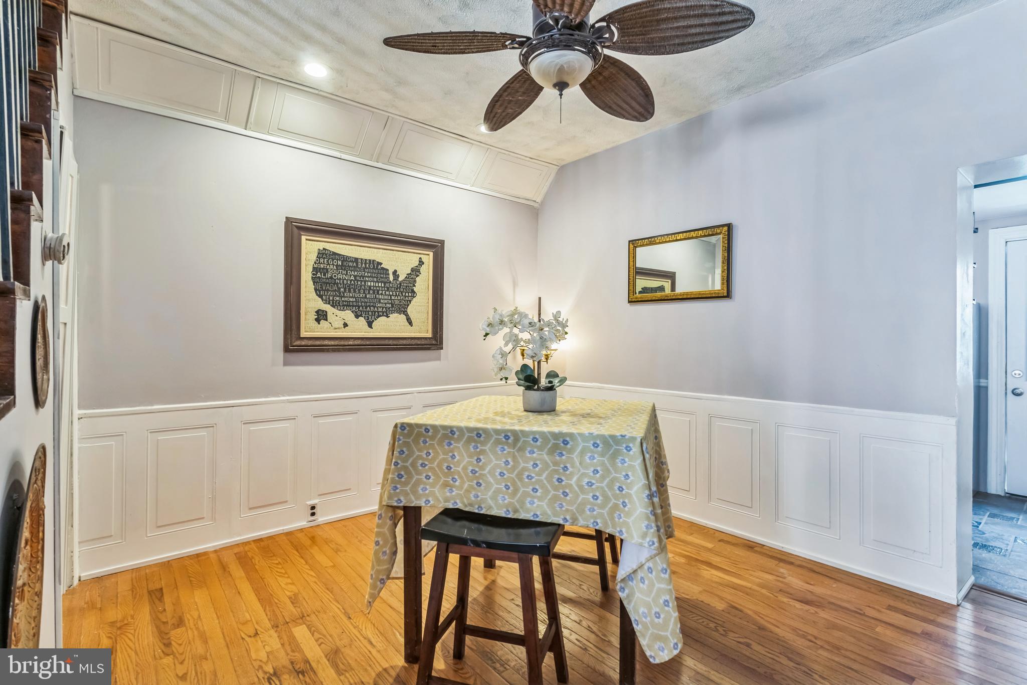 2519 Webb Street Philadelphia, PA 19125 - Photo 4 of 19 Dining room