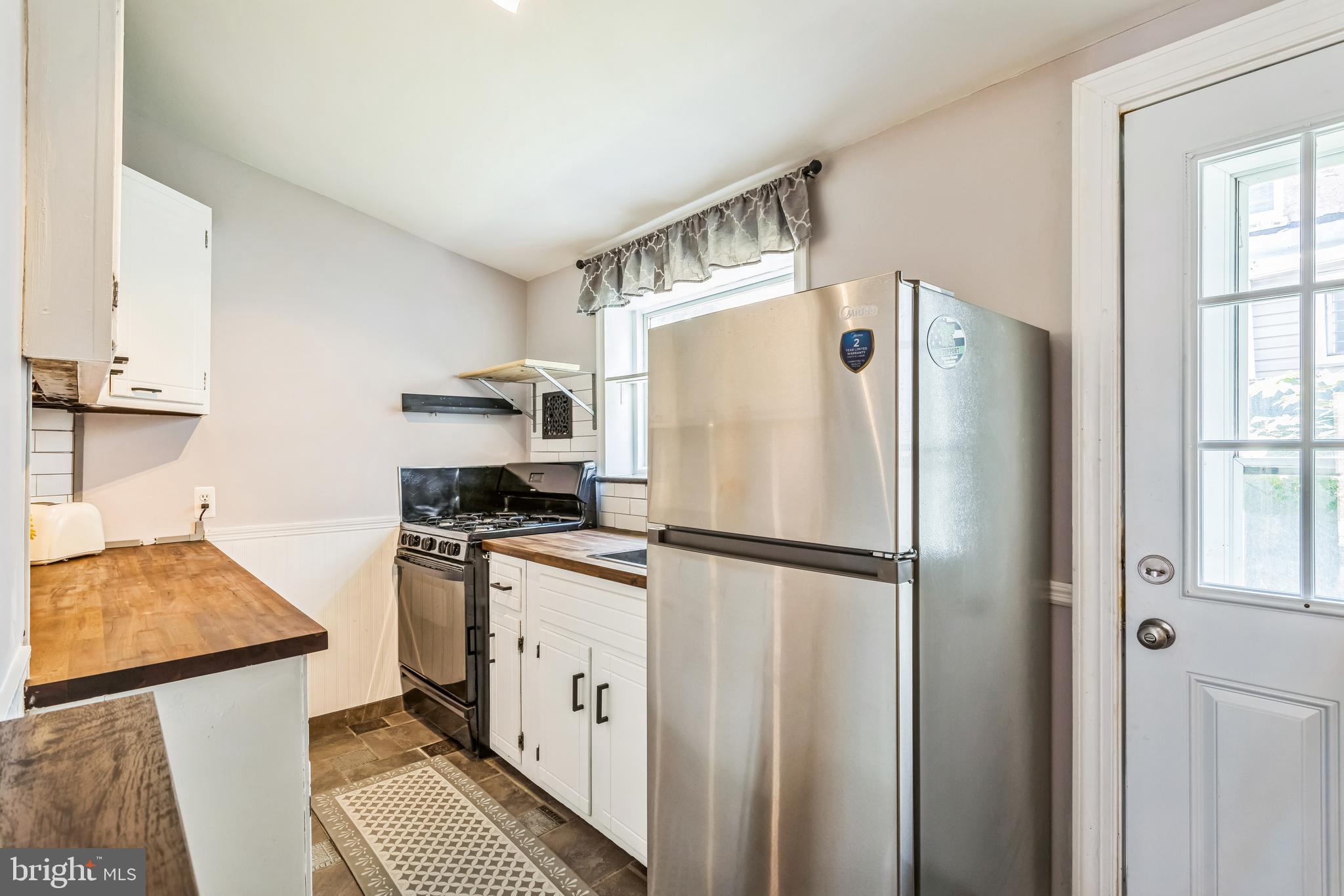 2519 Webb Street Philadelphia, PA 19125 - Photo 7 of 19 Renovated kitchen