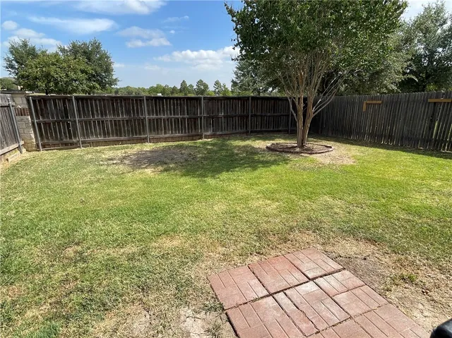 $1,975 | 6620 Glebe Path, Austin, TX 78754