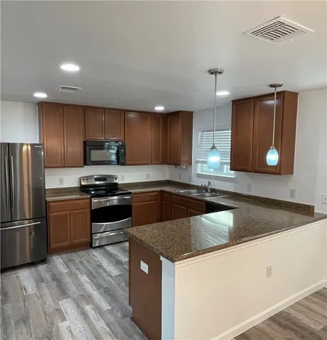 $1,975 | 6620 Glebe Path, Austin, TX 78754