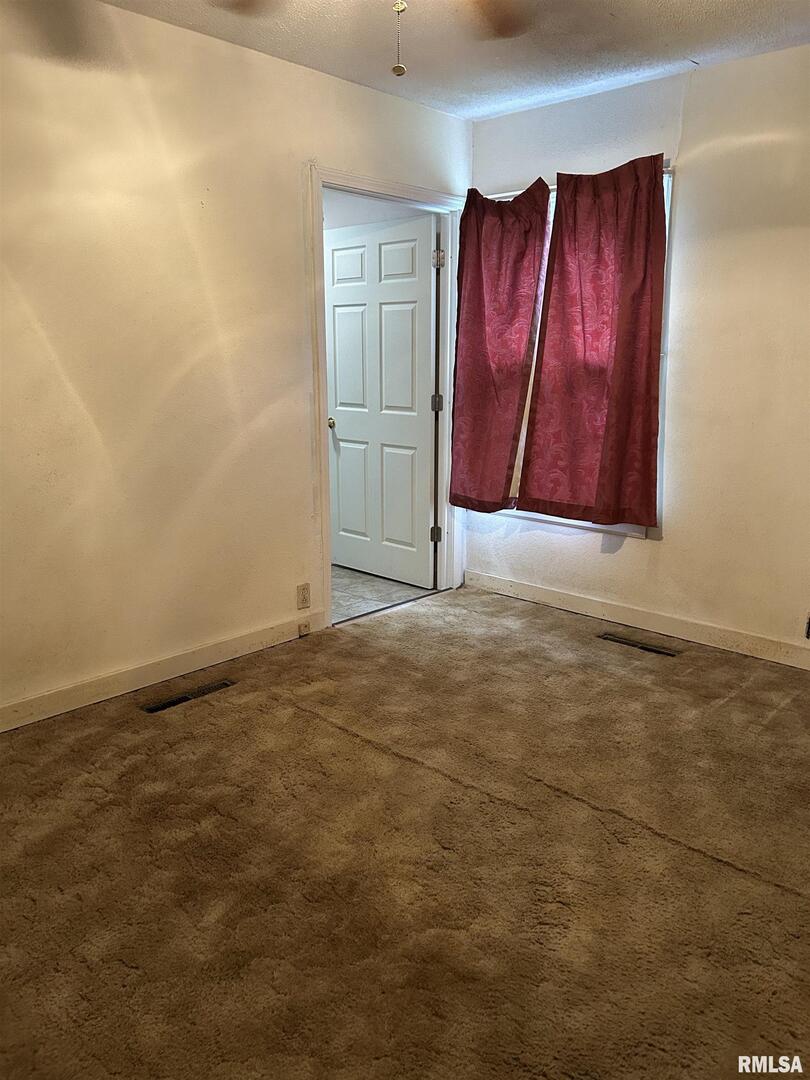 422 West 5th Street Benton, IL 62812 - Photo 14 of 17 a view of an empty room