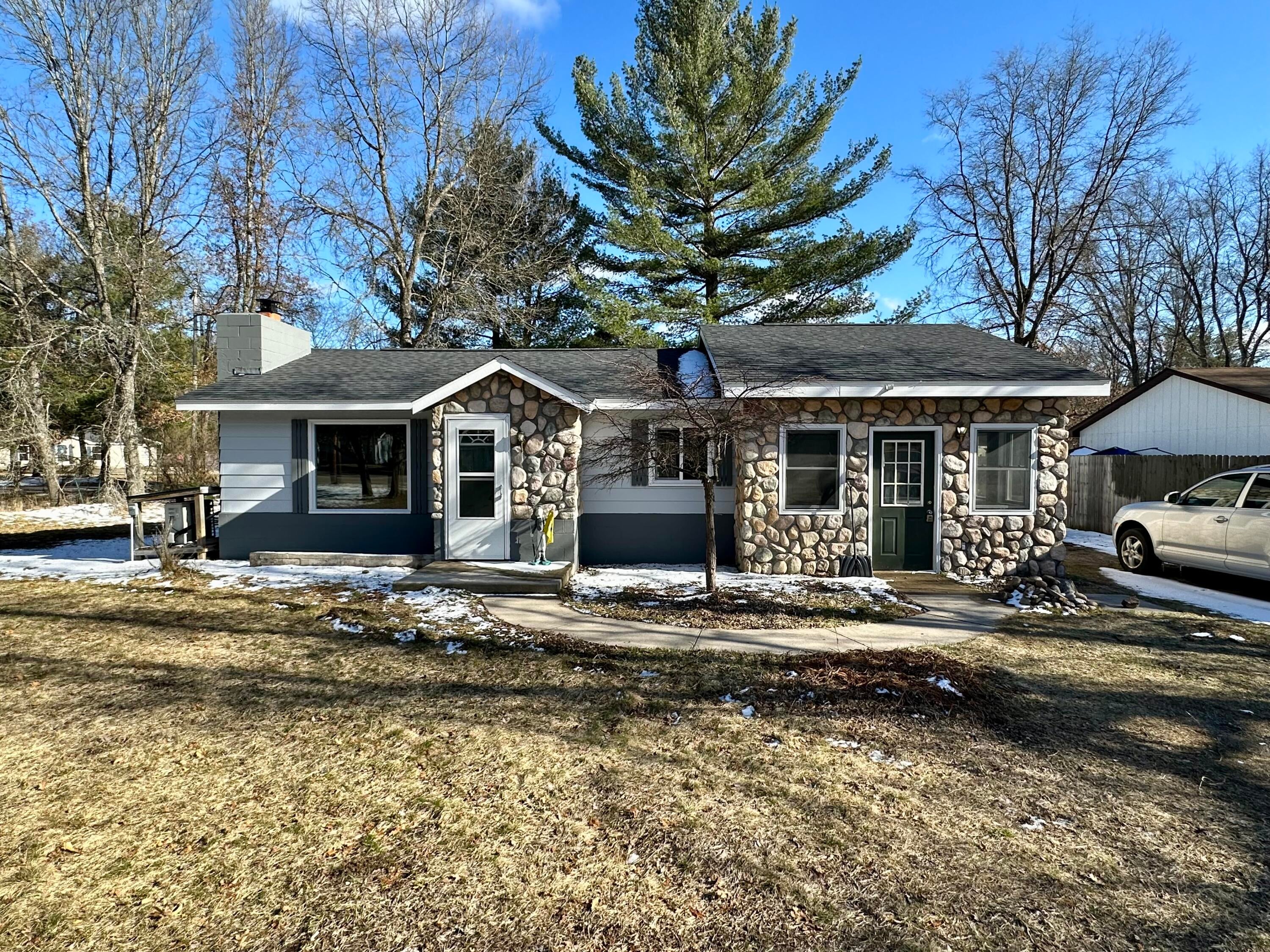 6287 Old Lake Road Grayling, MI 49738 - Photo 1 of 21 Gallery Image 1