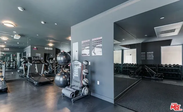 $599,000 | 6001 Carlton Way, Unit 410, Los Angeles, CA 90028