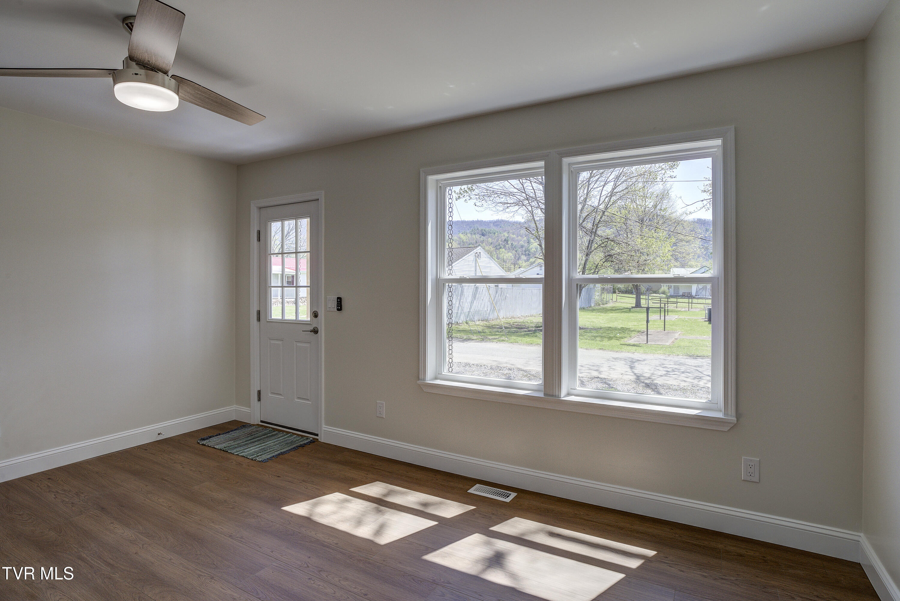 511 Coffee Street Erwin, TN 37650 - Photo 12 of 36 living-room-windows