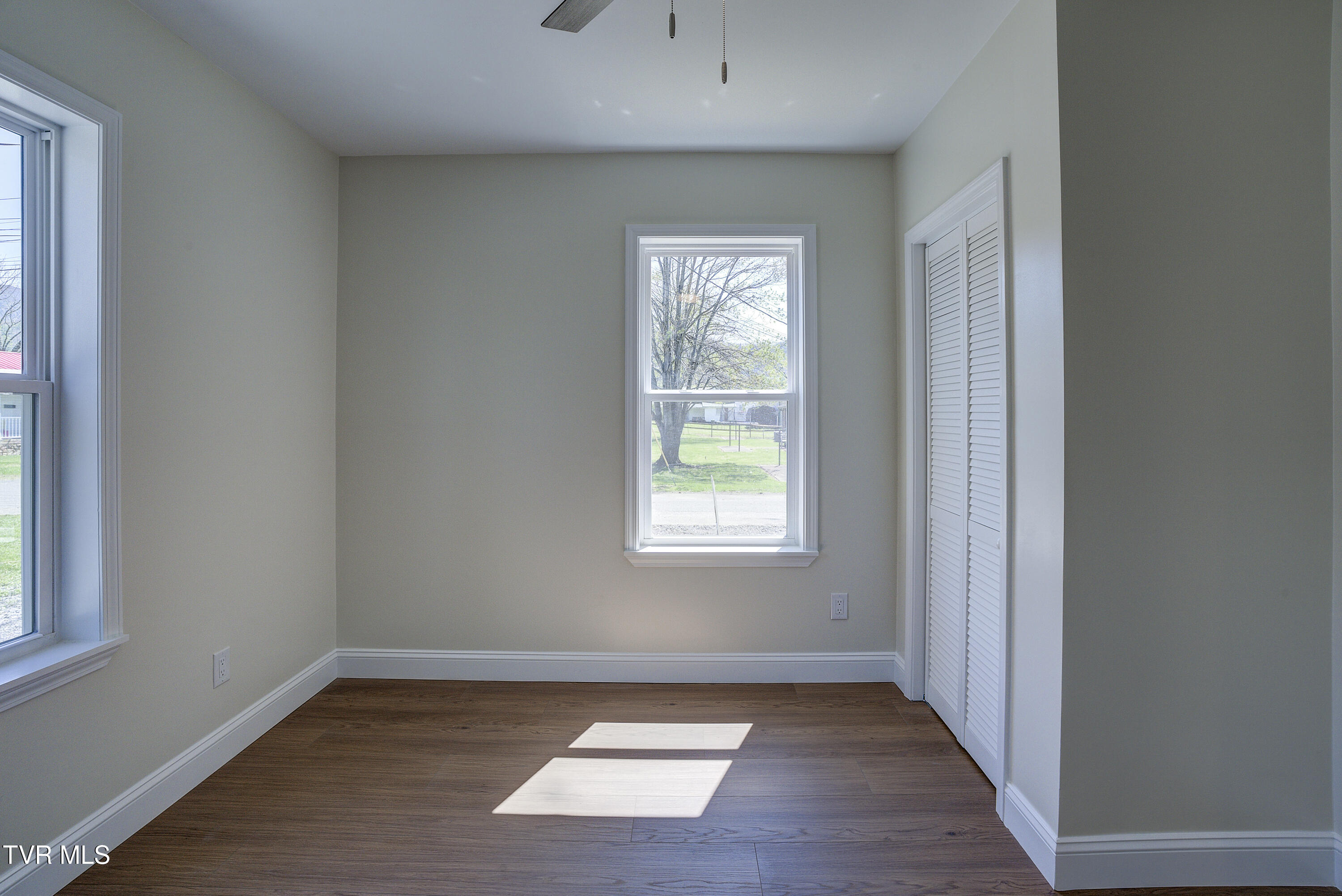 511 Coffee Street Erwin, TN 37650 - Photo 14 of 36 coffee-bed-