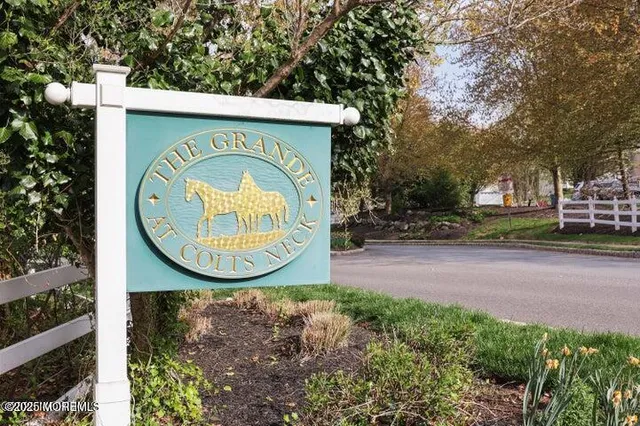 $859,000 | 4 Oxford Key, Colts Neck, NJ 07722