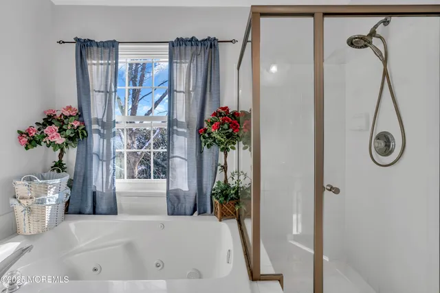 $859,000 | 4 Oxford Key, Colts Neck, NJ 07722