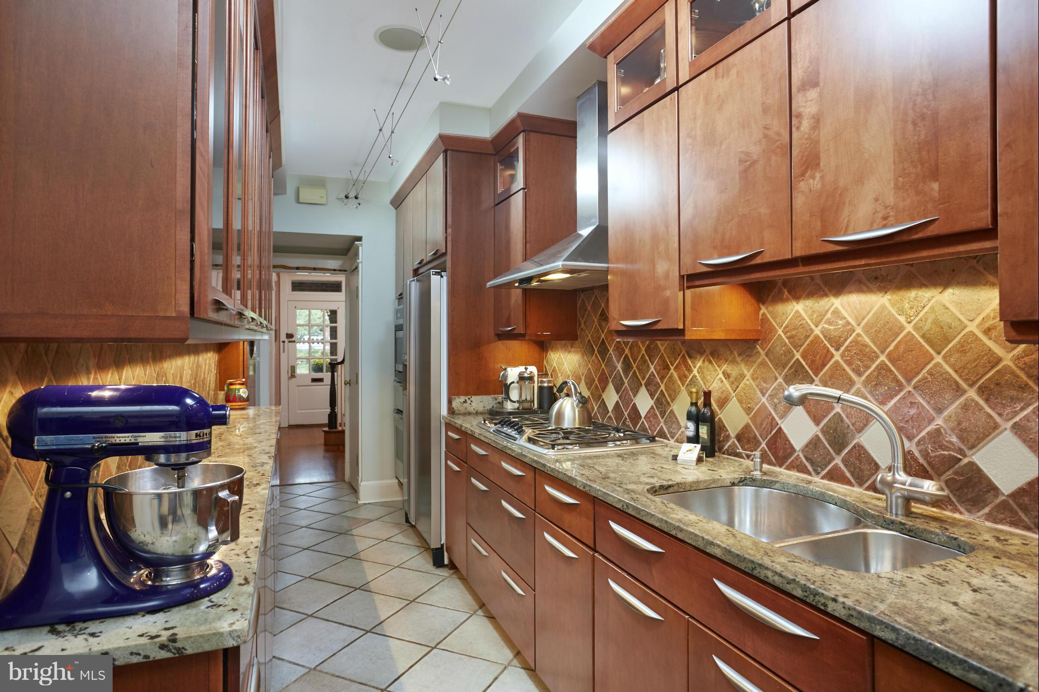 3822 Garfield Street Northwest Washington, DC 20007 - Photo 13 of 30 Kitchen