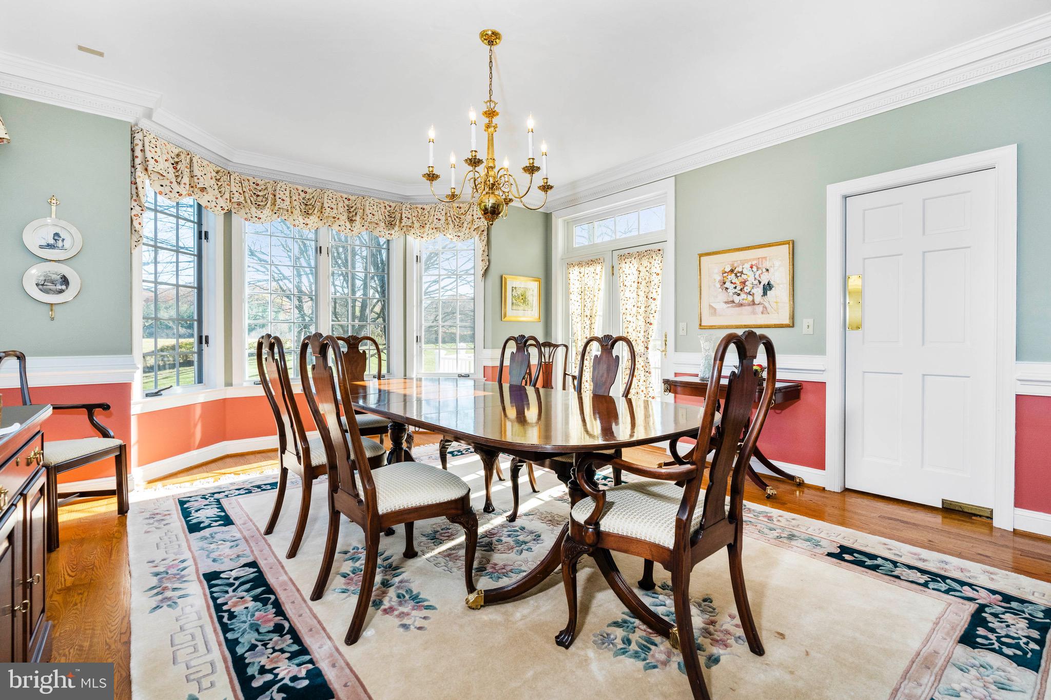 112 St Moritz Drive Wilmington, DE 19807 - Photo 15 of 59 Dining room with windows and views.