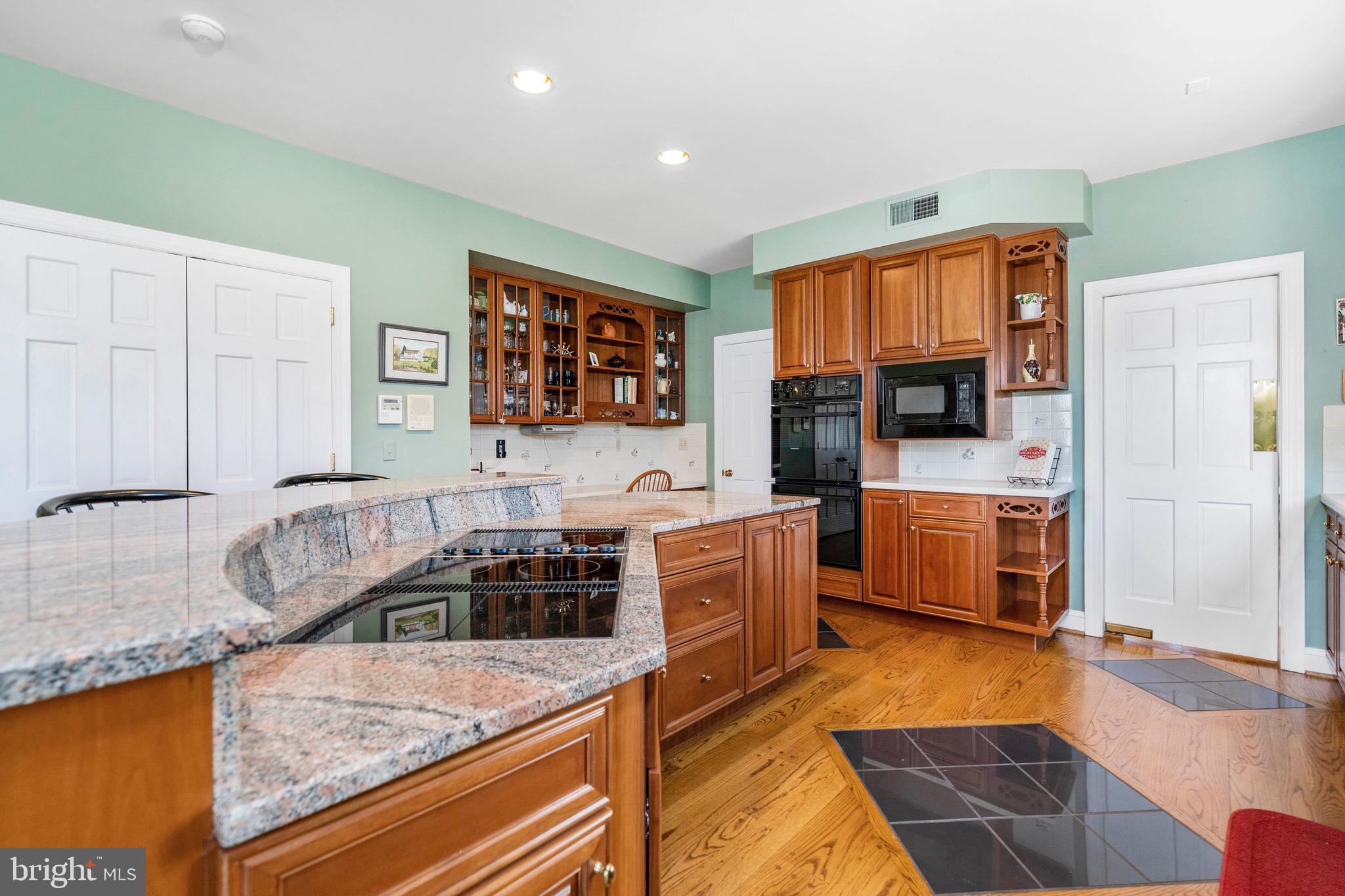 112 St Moritz Drive Wilmington, DE 19807 - Photo 24 of 59 Gourmet kitchen.
