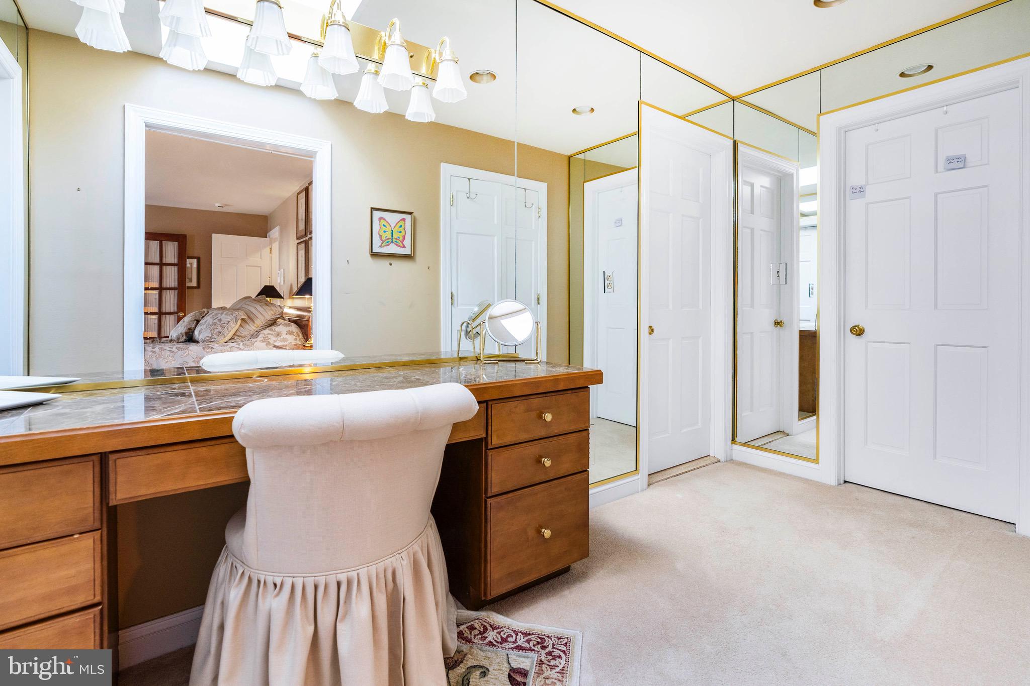 112 St Moritz Drive Wilmington, DE 19807 - Photo 33 of 59 Primary dressing room with 2 large walk-in closets