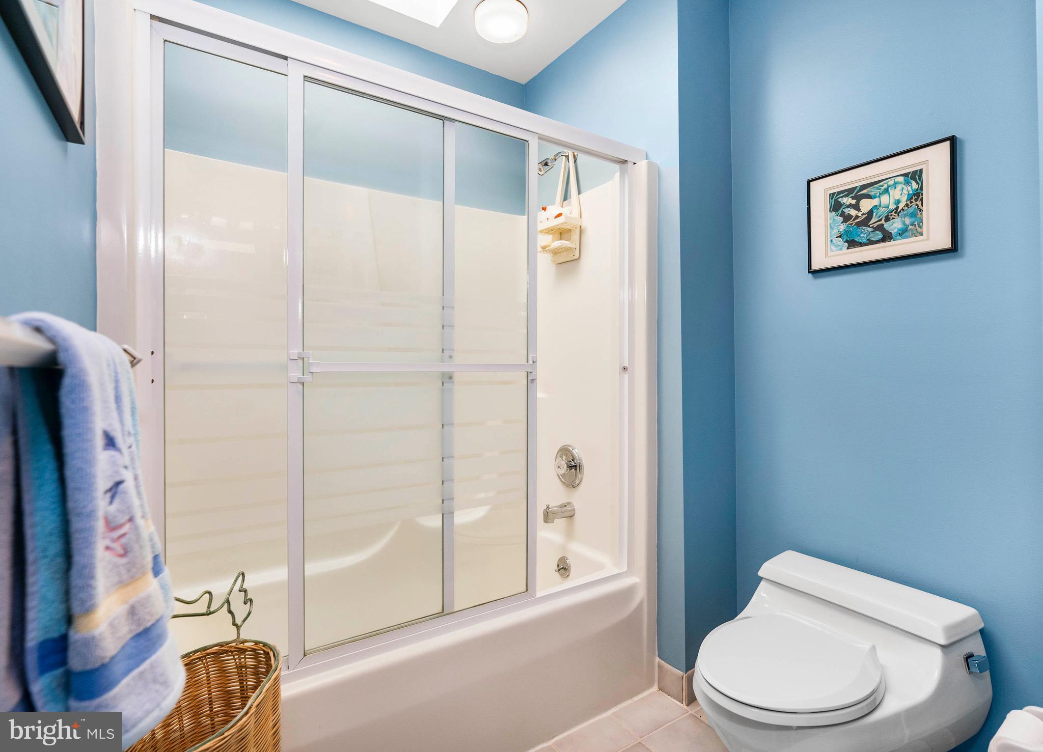 112 St Moritz Drive Wilmington, DE 19807 - Photo 41 of 59 Shared bath.