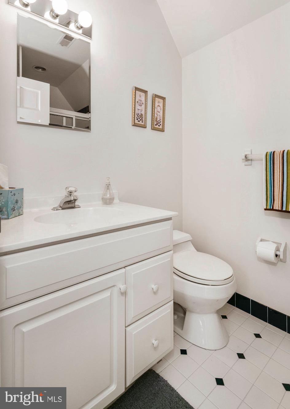 112 St Moritz Drive Wilmington, DE 19807 - Photo 48 of 59 Bath in extra suite.