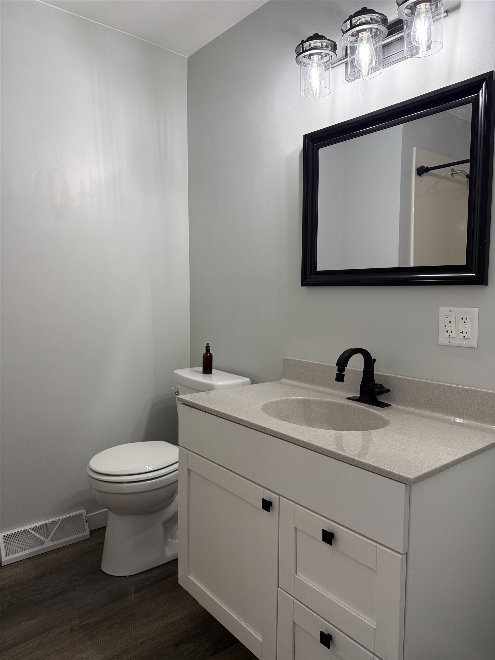 104 East 3rd Avenue Brodhead, WI 53520 - Photo 16 of 24