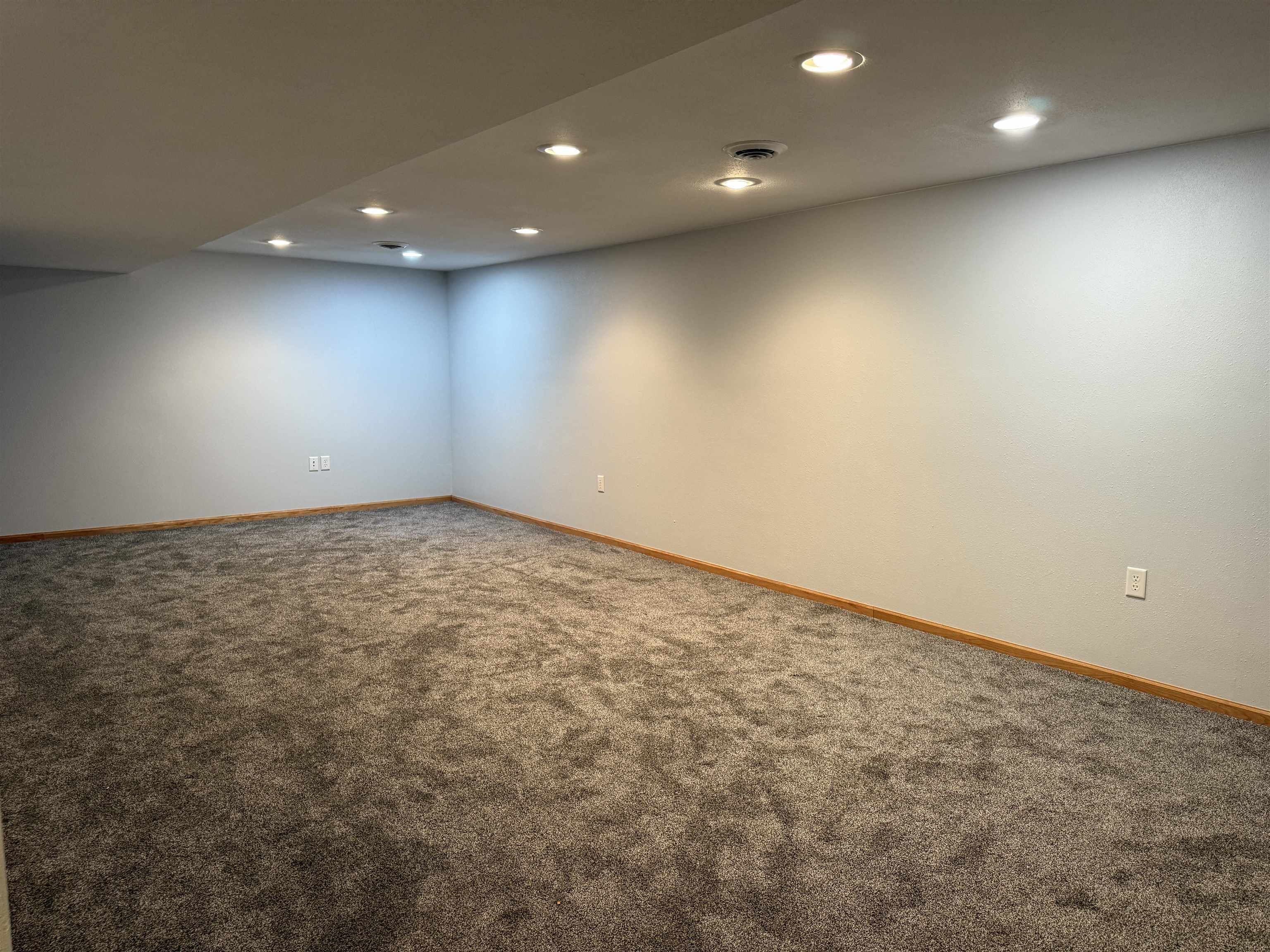 104 East 3rd Avenue Brodhead, WI 53520 - Photo 19 of 24