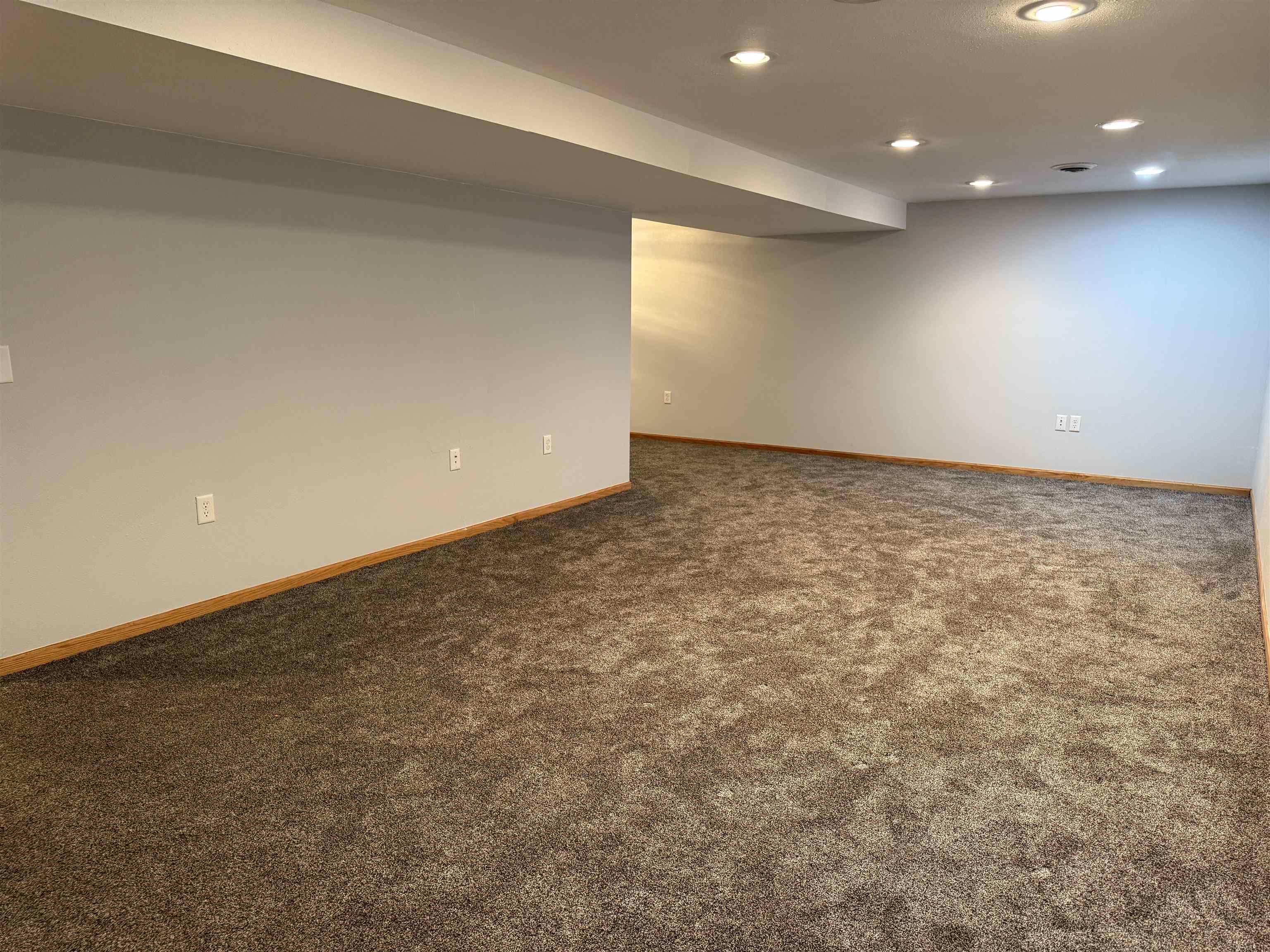 104 East 3rd Avenue Brodhead, WI 53520 - Photo 20 of 24