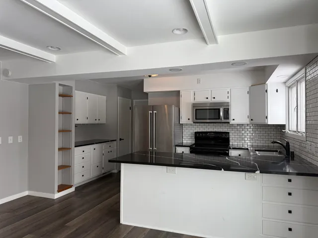 $295,000 | 104 East 3rd Avenue, Brodhead, WI 53520