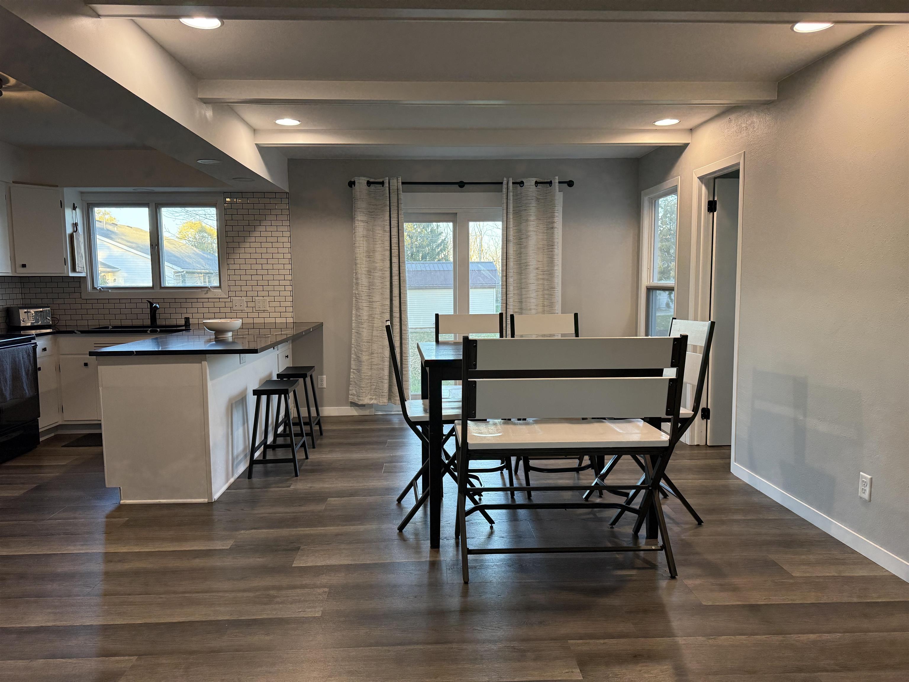 104 East 3rd Avenue Brodhead, WI 53520 - Photo 5 of 24