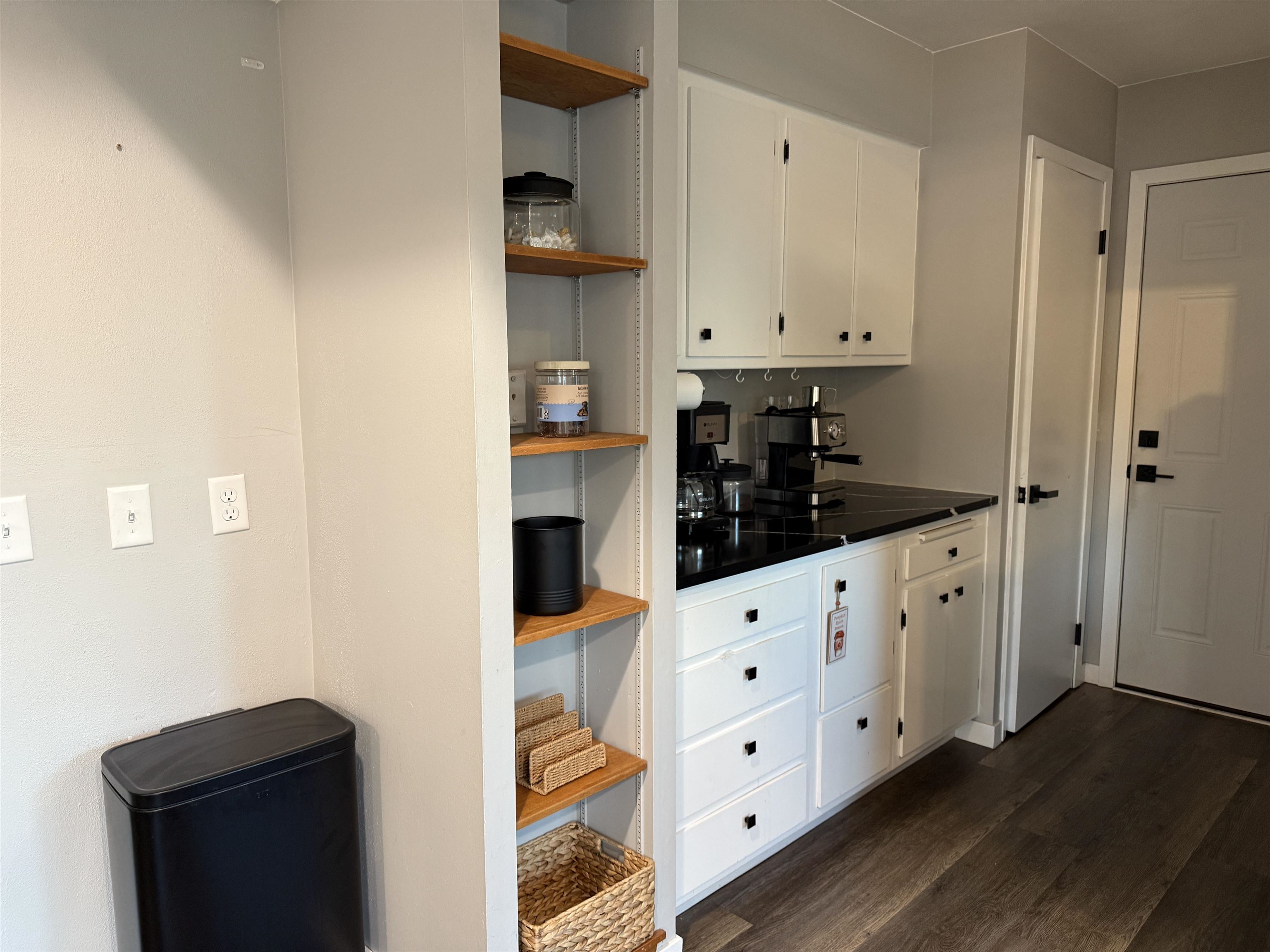 104 East 3rd Avenue Brodhead, WI 53520 - Photo 7 of 24