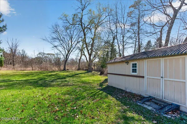 $299,500 | 25 Dorchester Drive, Stillwater, NY 12170