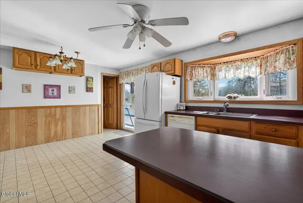 $299,500 | 25 Dorchester Drive, Stillwater, NY 12170