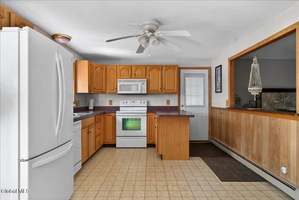 $299,500 | 25 Dorchester Drive, Stillwater, NY 12170