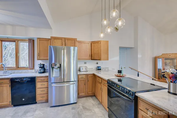 $480,000 | 16 Sky Top Road, Port Murray, NJ 07865