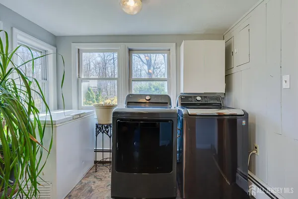 $480,000 | 16 Sky Top Road, Port Murray, NJ 07865