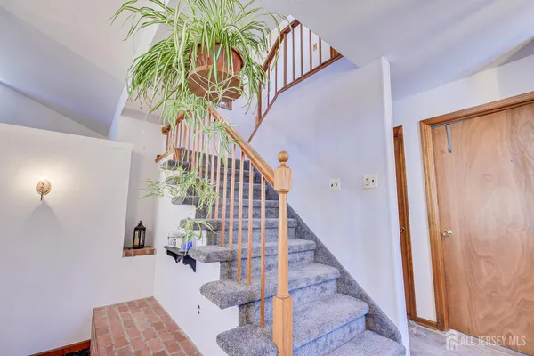 $480,000 | 16 Sky Top Road, Port Murray, NJ 07865