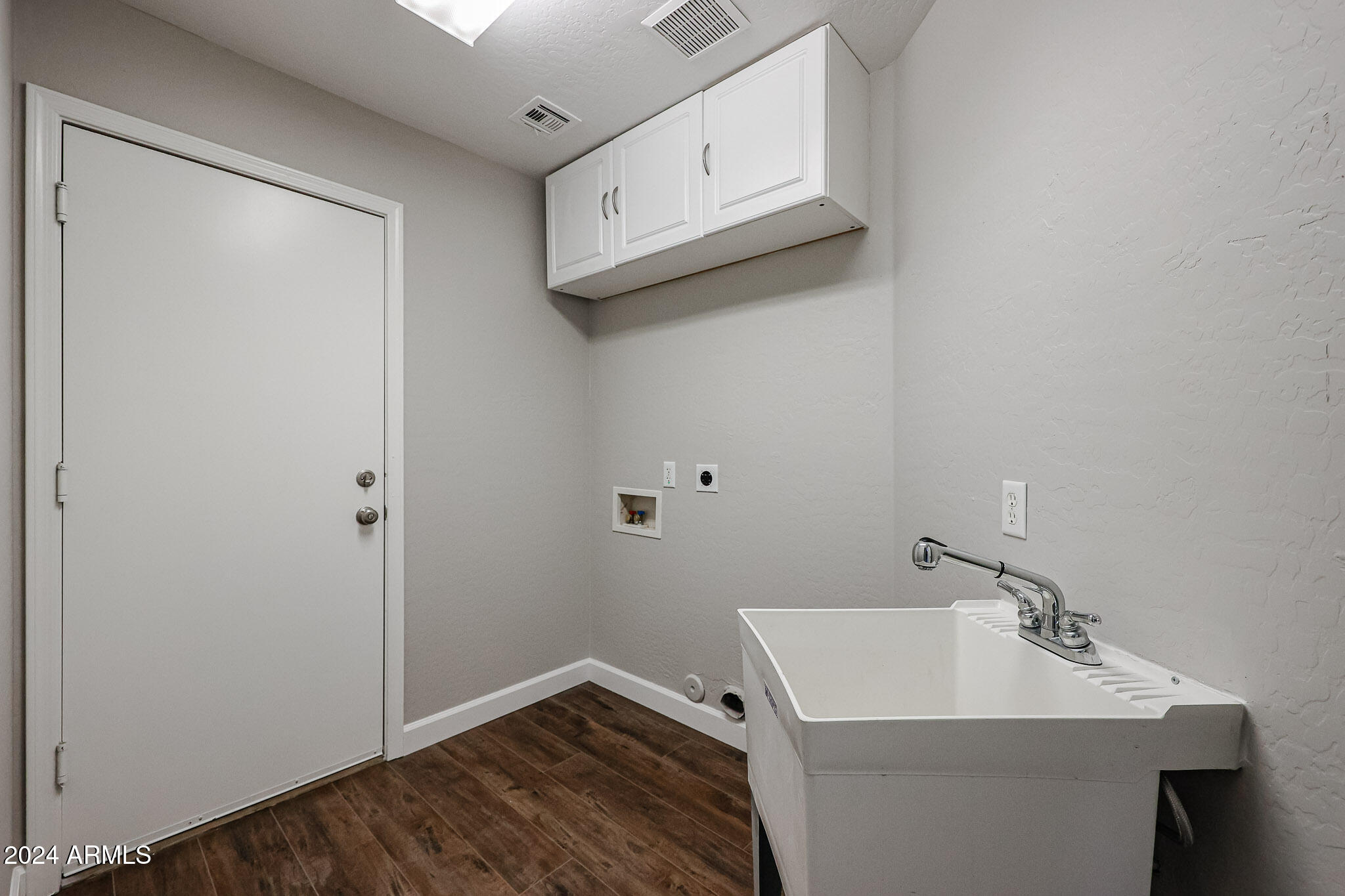 3264 East Los Altos Road Gilbert, AZ 85297 - Photo 12 of 61 laundry