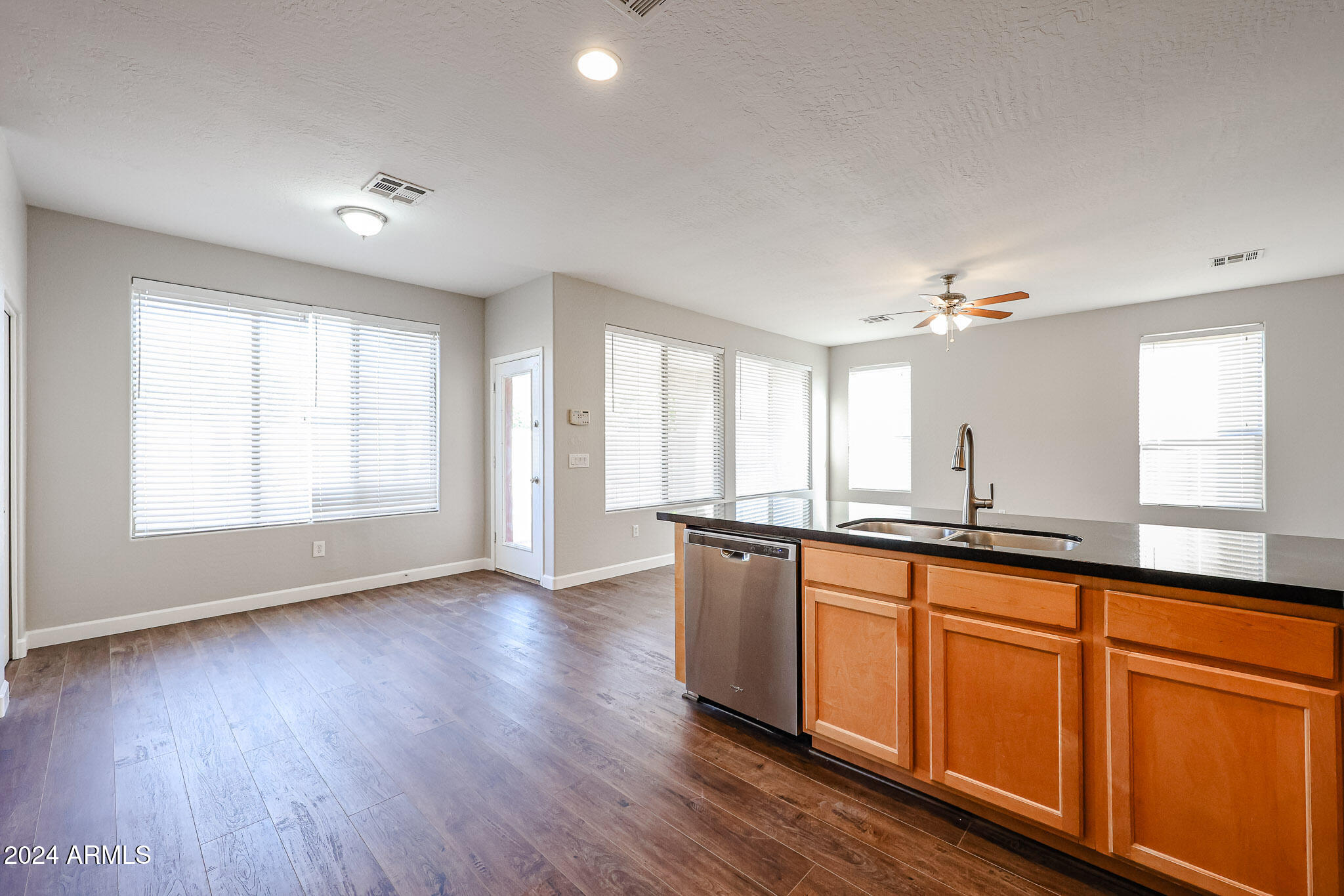 3264 East Los Altos Road Gilbert, AZ 85297 - Photo 26 of 61 eat in kitchen